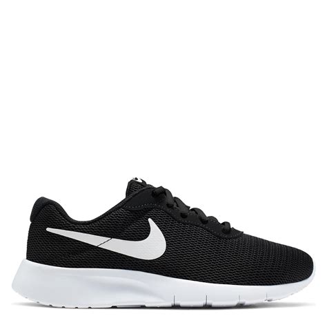 sports direct nike trainers